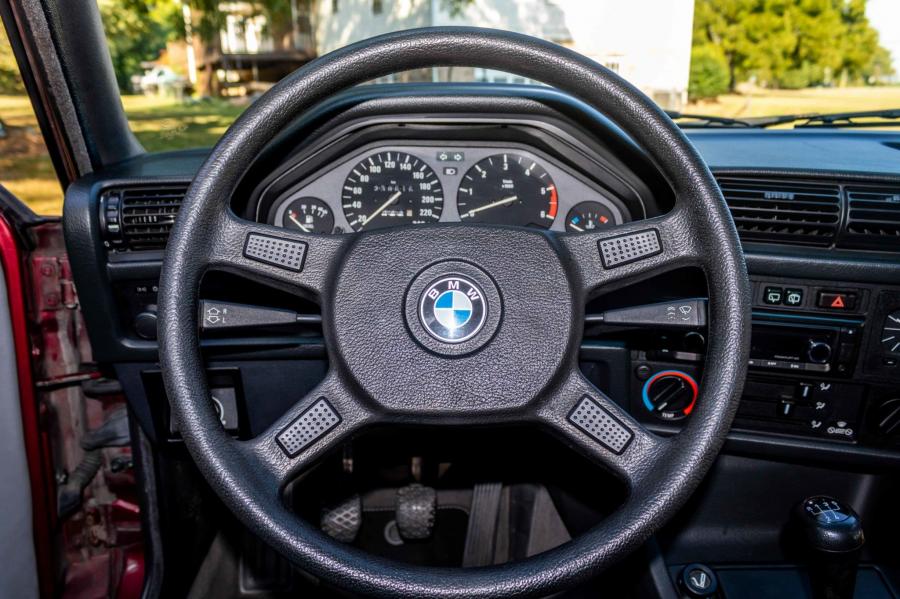Панель приборов BMW 324td Touring (E30) 1991 года  (NA) (фото 65 из 94)
